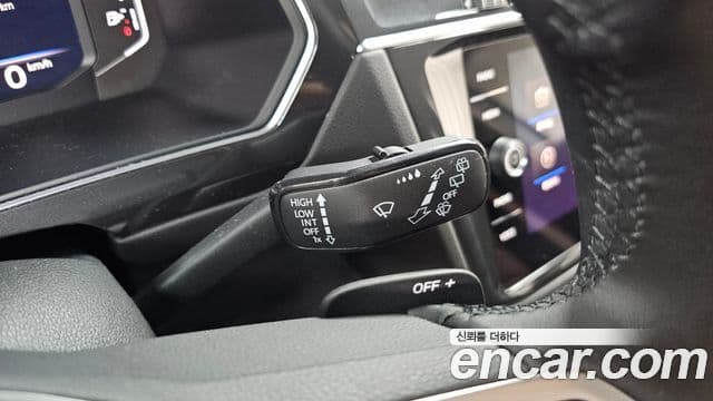 Volkswagen Tiguan 2022 — Şəkil 19/20