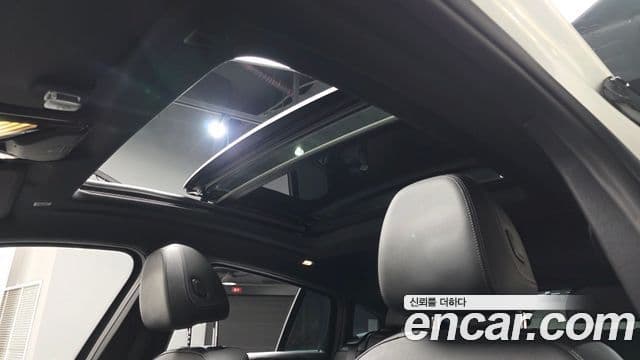 BMW X4 2021 — ფოტო 15/20