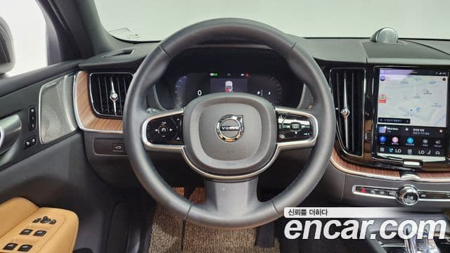 Volvo XC60 2024 — Şəkil 13/20