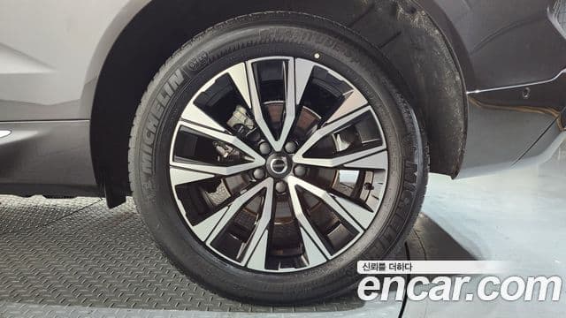 Volvo XC60 2024 — Photo 20/35