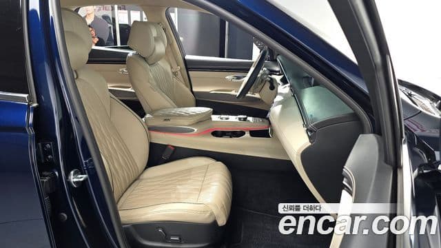Genesis GV70 2021 — Photo 21/31