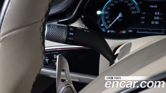 Genesis GV70 2021 — Photo 3/31