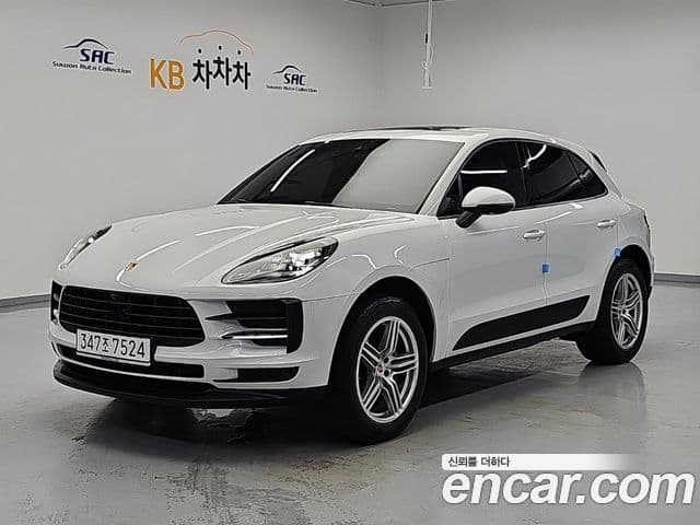 Porsche Macan 2019 — Фото 1/18