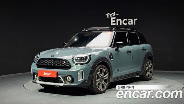 Mini Cooper S Countryman 2023 — Фото 1/20