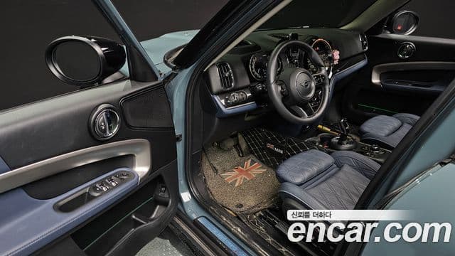 Mini Cooper S Countryman 2023 — Фото 10/20