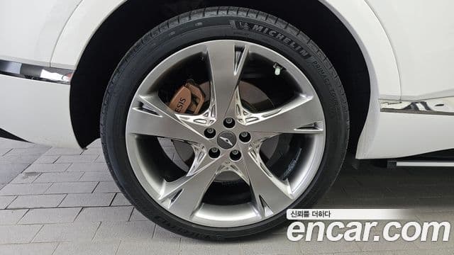 Genesis GV80 2023 — ფოტო 5/20