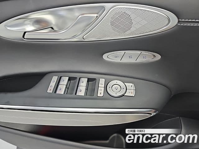 Genesis GV70 2024 — ფოტო 19/20