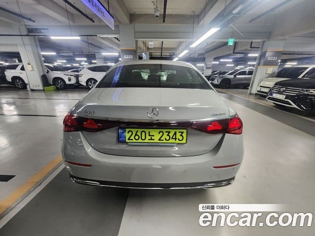 Mercedes-Benz E-Class 2025 — Şəkil 1/15