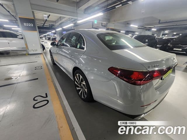 Mercedes-Benz E-Class 2025 — Şəkil 2/15
