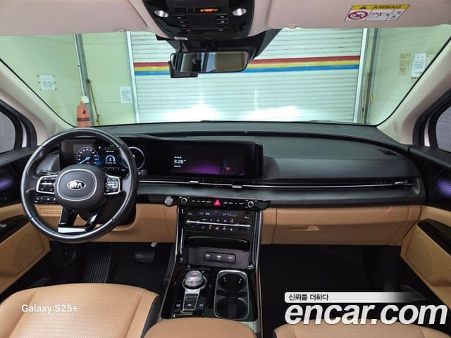 Kia Carnival 2021 — Фото 6/19