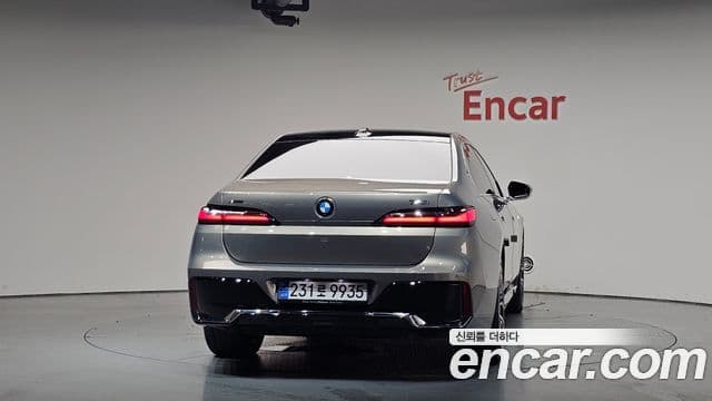 BMW 7 Series 2023 — Şəkil 4/20