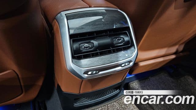 BMW 7 Series 2023 — Photo 6/39