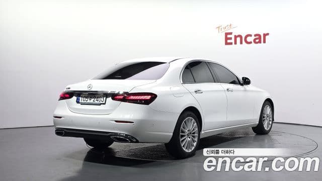 Mercedes-Benz E-Class 2023 — Şəkil 2/20