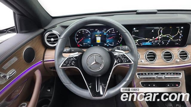 Mercedes-Benz E-Class 2023 — Şəkil 14/20