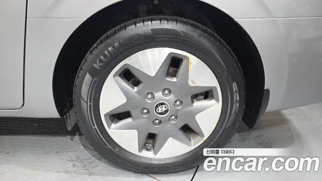 Hyundai Staria 2023 — Photo 26/31