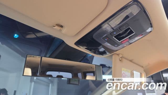 Hyundai Staria 2023 — Photo 10/31
