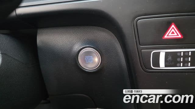 Hyundai Staria 2023 — Photo 20/31