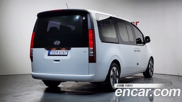 Hyundai Staria 2025 — Şəkil 2/20