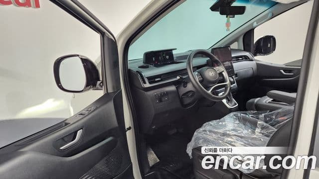 Hyundai Staria 2025 — Şəkil 10/20