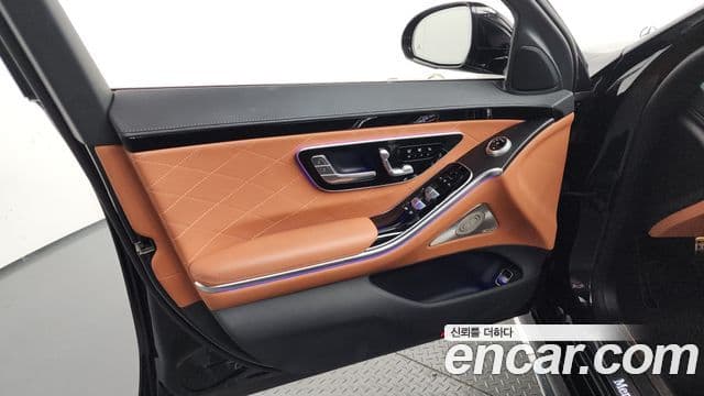 Mercedes-Benz S-Class 2022 — ფოტო 28/36