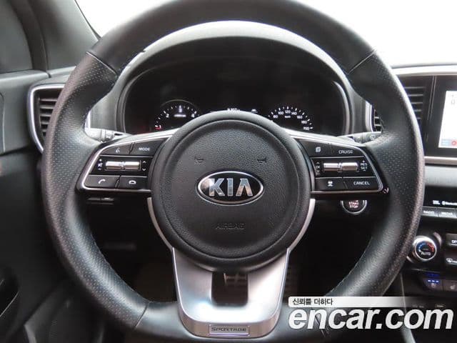 Kia Sportage The Bold 2020 — ფოტო 9/20