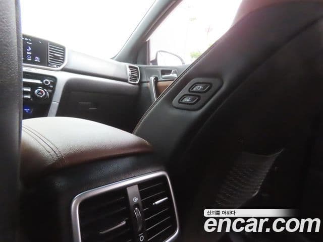Kia Sportage The Bold 2020 — ფოტო 11/20