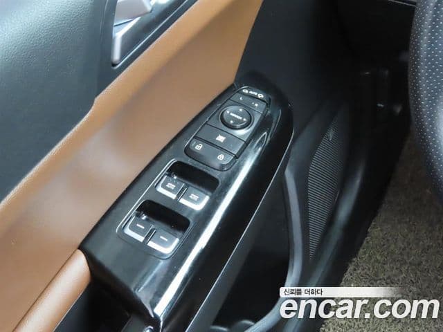 Kia Sportage The Bold 2020 — ფოტო 12/20