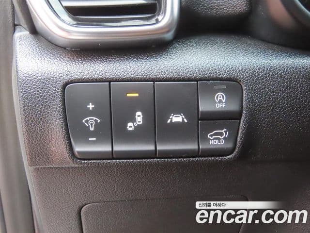 Kia Sportage The Bold 2020 — ფოტო 14/20