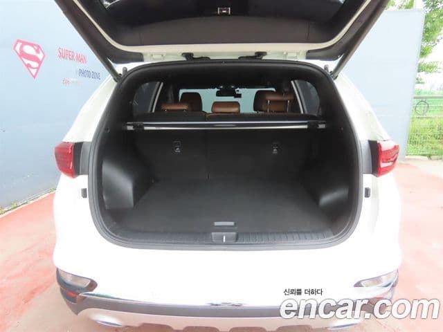 Kia Sportage The Bold 2020 — ფოტო 19/20