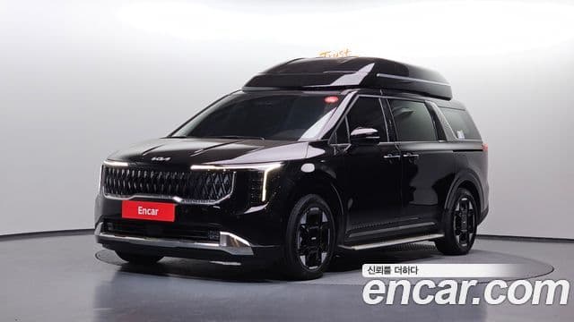 Kia Carnival 2025 — Фото 1/20