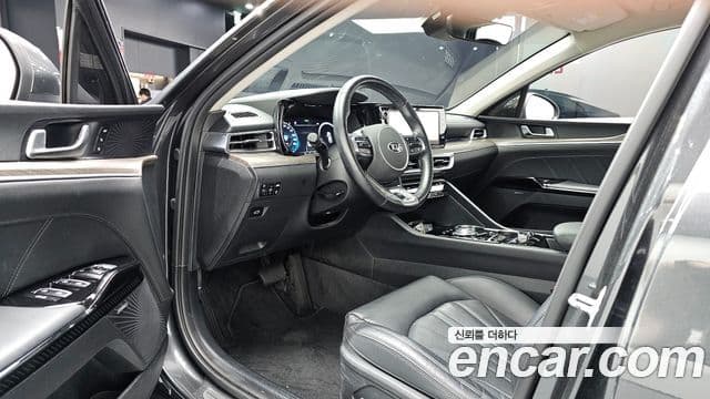 Kia K5 2020 — Şəkil 10/20