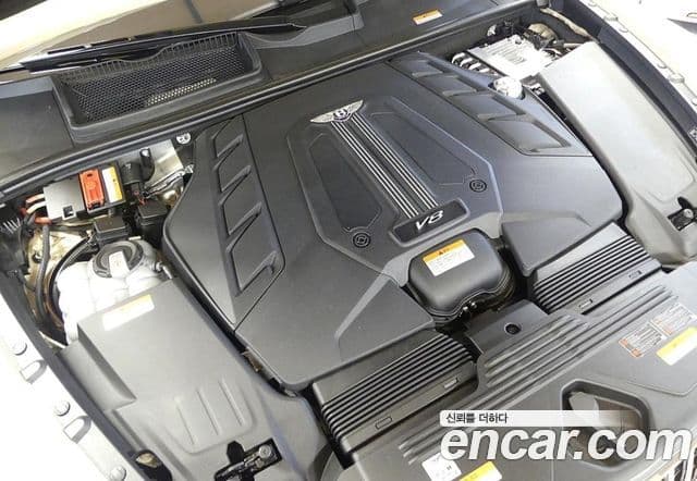 Bentley Bentayga 2024 — Şəkil 4/19