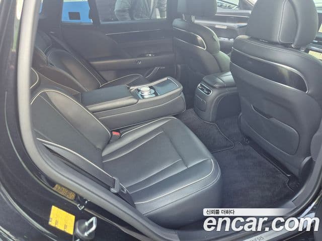 Genesis G90 2022 — Şəkil 8/20