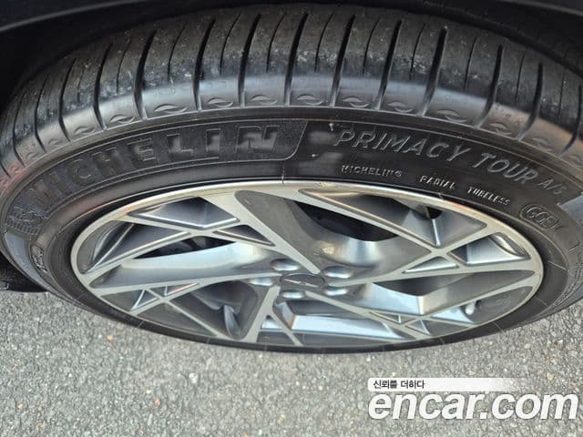 Genesis G90 2022 — Şəkil 18/20