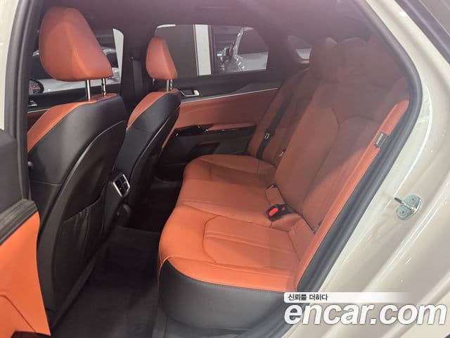 Kia K5 2026 — ფოტო 14/17