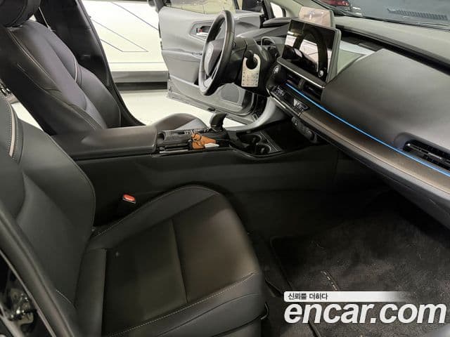 Toyota Prius 2024 — Şəkil 9/20