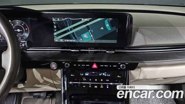 Kia Carnival 2021 — ფოტო 14/20