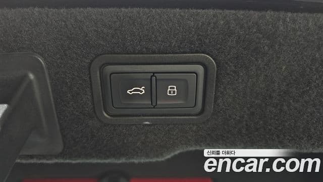 Audi A8 2021 — ფოტო 20/20