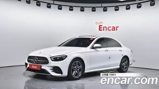 Mercedes-Benz E-Class 2022 — ფოტო 1/20