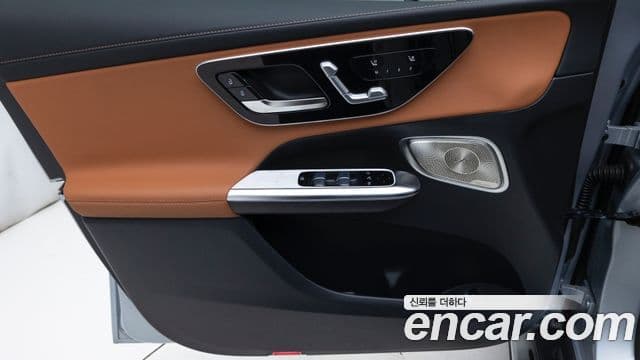 Mercedes-Benz GLC-Class 2025 — ფოტო 14/20