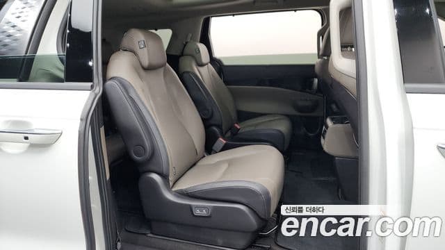 Kia Carnival 2024 — Şəkil 11/20