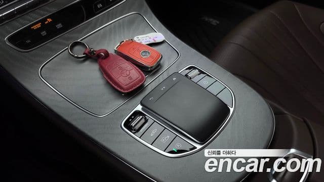 Mercedes-Benz CLS-Class 2021 — Şəkil 19/20