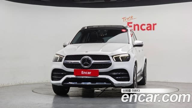 Mercedes-Benz GLE-Class 2020 — ფოტო 3/20