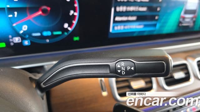 Mercedes-Benz GLE-Class 2020 — ფოტო 9/20