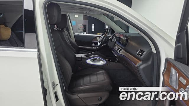 Mercedes-Benz GLE-Class 2020 — ფოტო 11/20