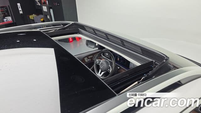 Mercedes-Benz GLE-Class 2020 — ფოტო 19/20