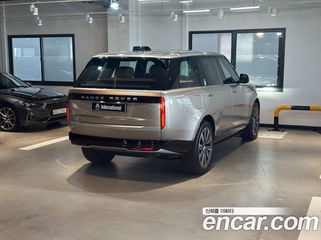 Land Rover Range Rover 2026 — Photo 2/20