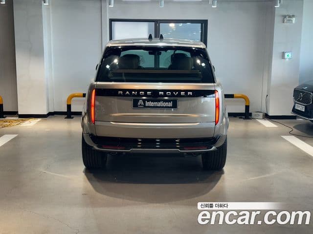 Land Rover Range Rover 2026 — Photo 8/20
