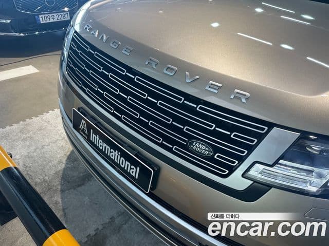 Land Rover Range Rover 2026 — Photo 4/20