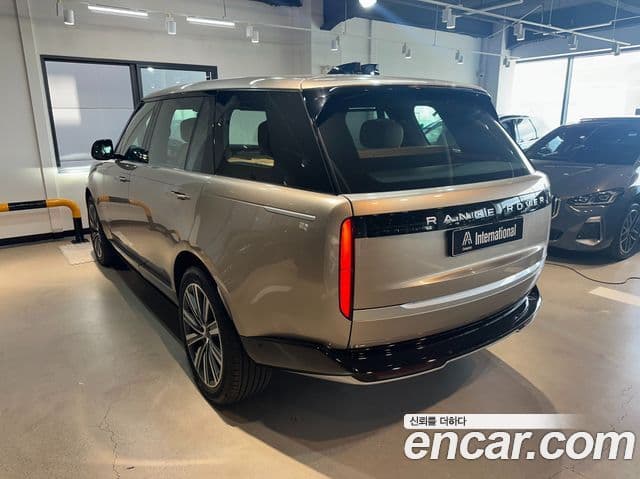 Land Rover Range Rover 2026 — Photo 13/20